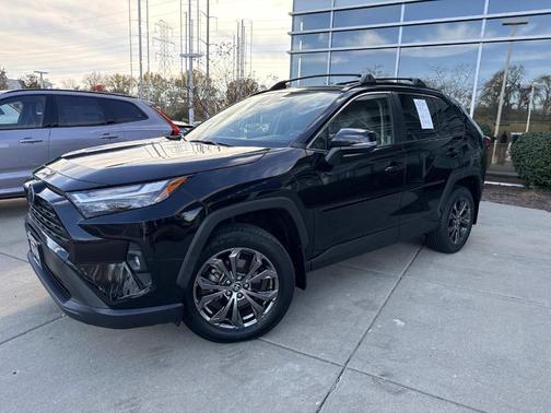 2022 Toyota RAV4 Hybrid XLE Premium