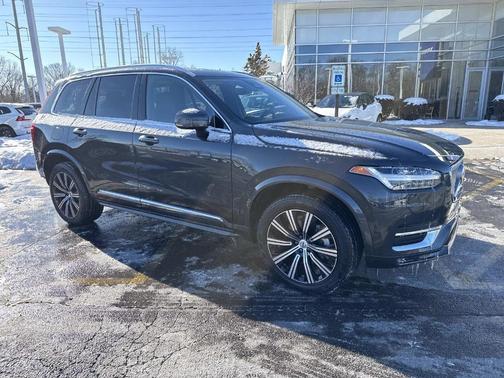 2024 Volvo XC90 B6 Plus Bright Theme 7-Seater