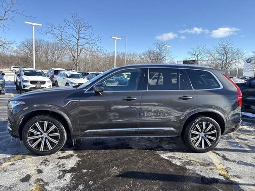 2024 Volvo XC90 B6 Plus Bright Theme 7-Seater