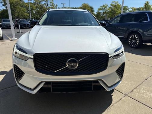 2026 Volvo XC60 Plug-In Hybrid T8 Ultra