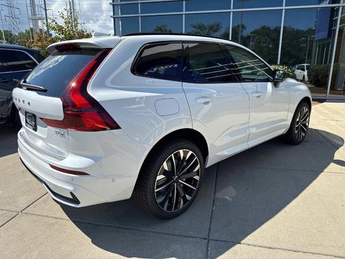 2026 Volvo XC60 Plug-In Hybrid T8 Ultra