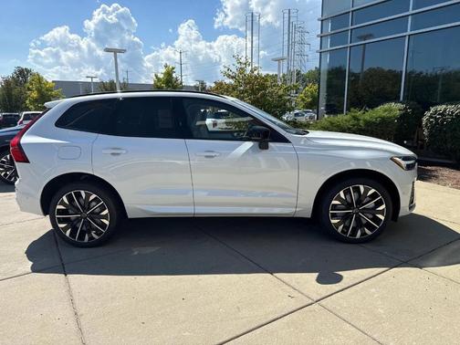 2026 Volvo XC60 Plug-In Hybrid T8 Ultra