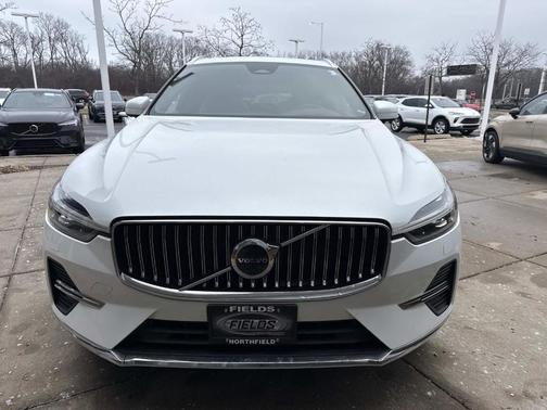 2022 Volvo XC60 B6 Inscription