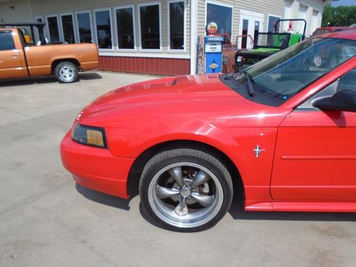 2001 Ford Mustang Base