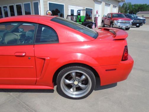 2001 Ford Mustang Base