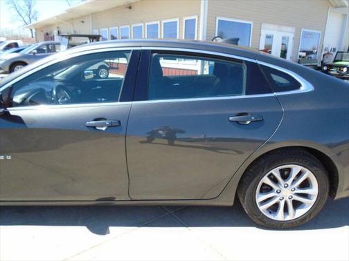 2017 Chevrolet Malibu 1LT