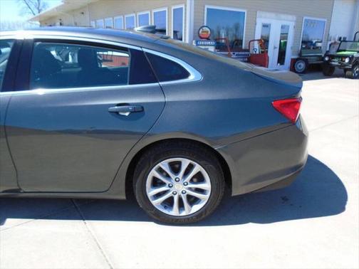 2017 Chevrolet Malibu 1LT
