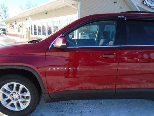 2021 Chevrolet Traverse LT Cloth