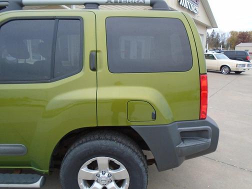 2012 Nissan Xterra S
