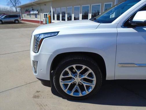 2017 Cadillac Escalade ESV Premium Luxury