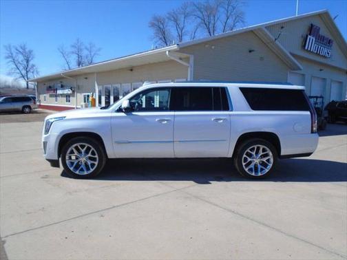 2017 Cadillac Escalade ESV Premium Luxury