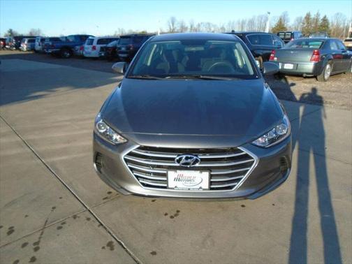 2018 Hyundai ELANTRA SE