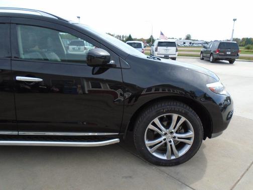 2011 Nissan Murano LE
