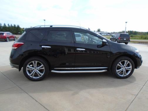 2011 Nissan Murano LE