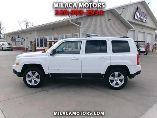 Bright White Clearcoat 2014 Jeep Patriot Limited