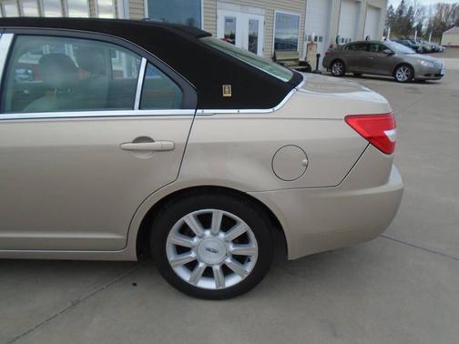2008 Lincoln MKZ Base