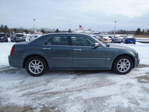 2005 Chrysler 300C Base