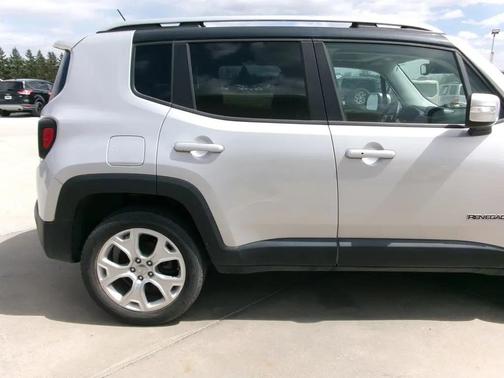 Glacier Metallic 2017 Jeep Renegade Limited