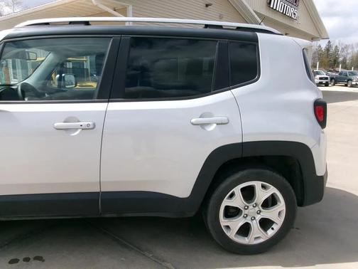Glacier Metallic 2017 Jeep Renegade Limited