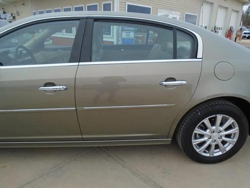 GRAY 2011 Buick Lucerne CXL