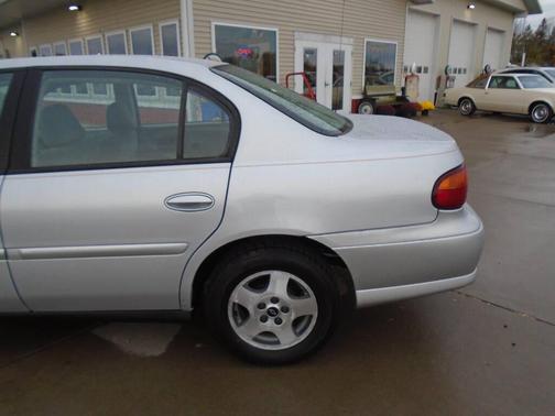 2005 Chevrolet Classic Fleet 4dr Sedan
