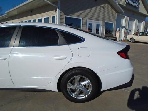 2021 Hyundai SONATA SE