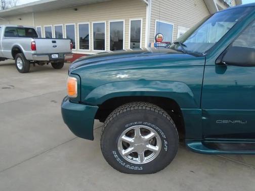 2000 GMC Yukon Denali