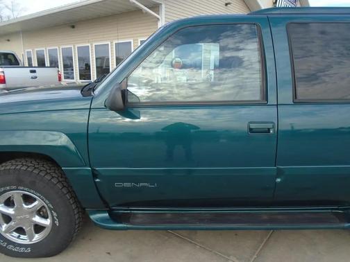 2000 GMC Yukon Denali