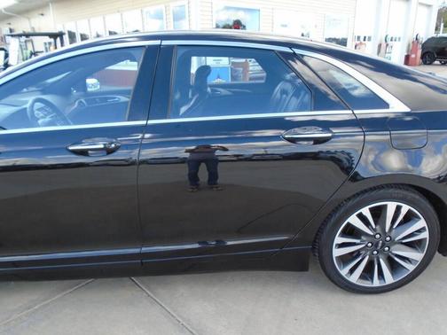 2017 Lincoln MKZ Base