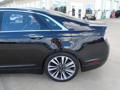 2017 Lincoln MKZ Base