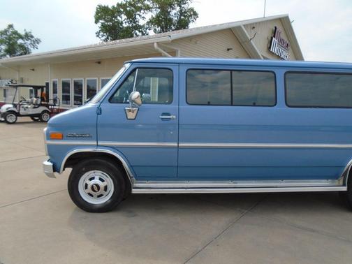 1990 Chevrolet Sportvan G30 Beauville 3dr Passenger Van