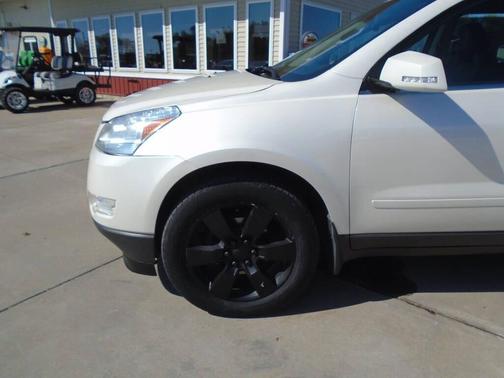 2011 Chevrolet Traverse 2LT