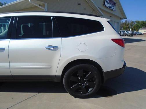 2011 Chevrolet Traverse 2LT