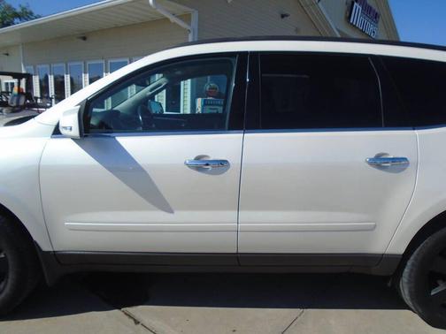 2011 Chevrolet Traverse 2LT