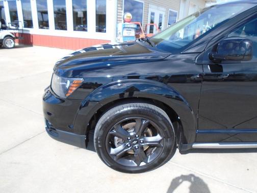 2019 Dodge Journey Crossroad