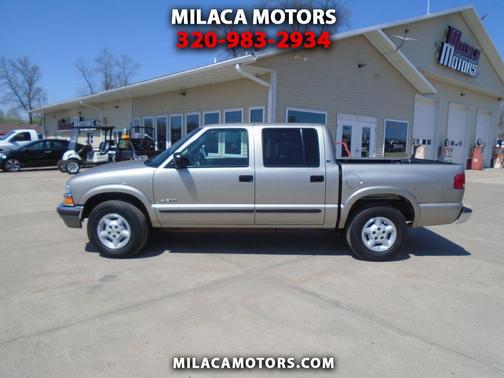 2001 Chevrolet S-10 Base