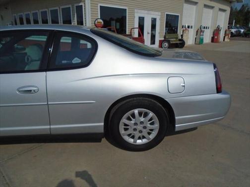 2004 Chevrolet Monte Carlo LS