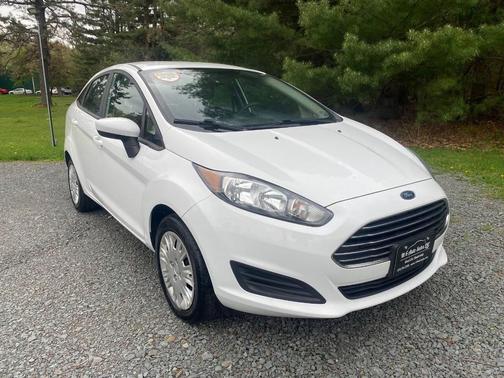 2016 Ford Fiesta S