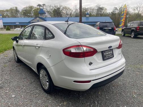 2016 Ford Fiesta S