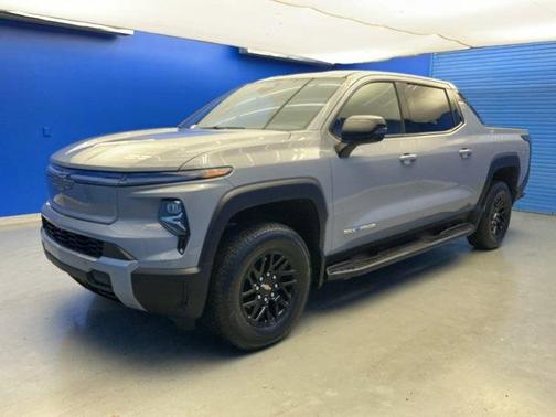 2025 Chevrolet Silverado EV LT