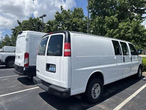 2017 Chevrolet Express 2500 Work Van