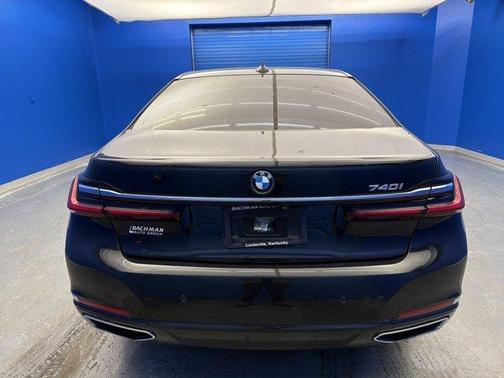 2020 BMW 740 i