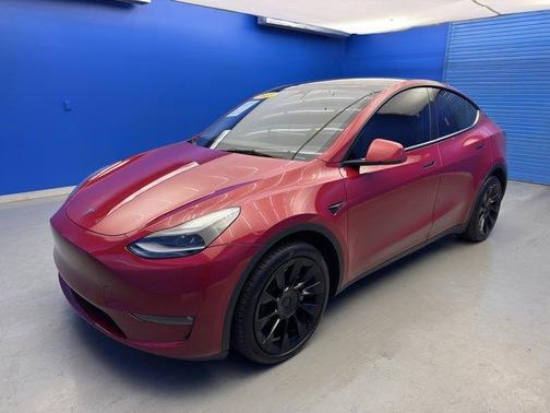 2023 Tesla Model Y Long Range