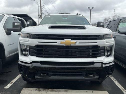2026 Chevrolet Silverado 2500 Custom