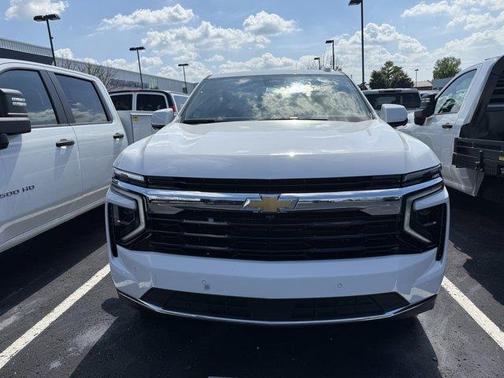 2025 Chevrolet Suburban LS