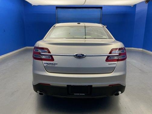 2018 Ford Taurus SE