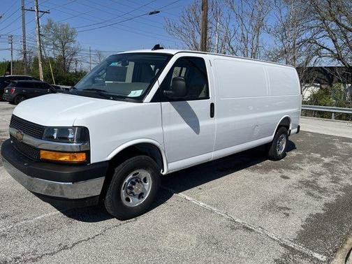 2025 Chevrolet Express 3500 Work Van