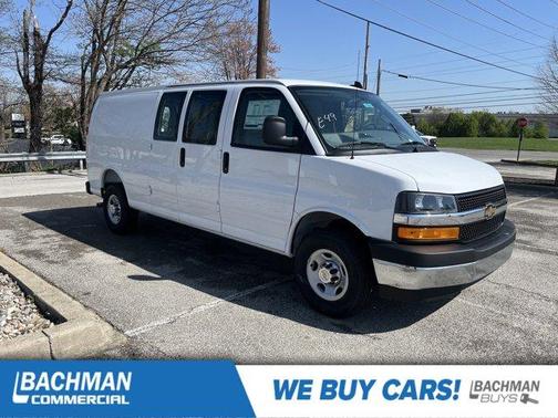2025 Chevrolet Express 3500 Work Van