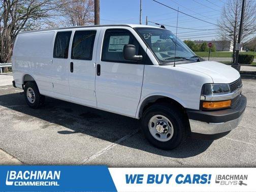2025 Chevrolet Express 3500 Work Van