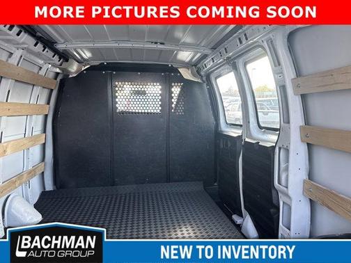 2023 GMC Savana 2500 Work Van